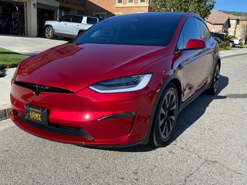 2023 Tesla Model X Base