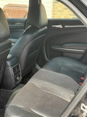 2012 Chrysler 300C Base
