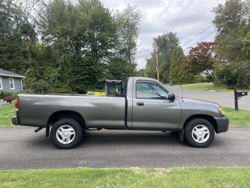 2004 Toyota Tundra Base