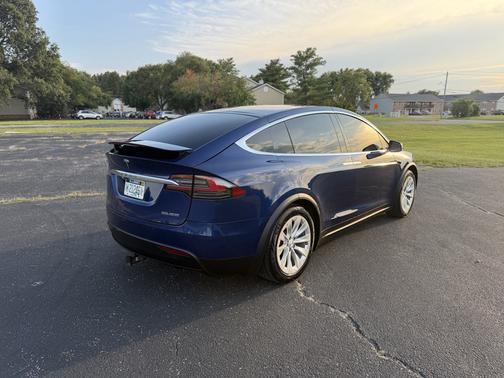 Blue 2019 Tesla Model X Performance