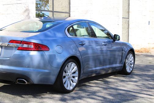 2009 Jaguar XF Premium Luxury