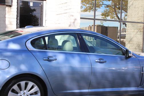 2009 Jaguar XF Premium Luxury