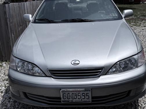 2001 Lexus ES 300 Base