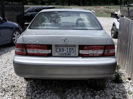 2001 Lexus ES 300 Base