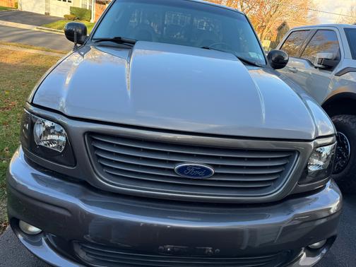 2003 Ford F-150 SVT Lightning Flareside