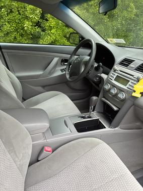White 2011 Toyota Camry SE