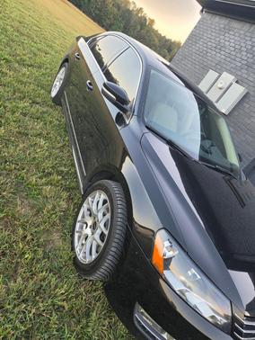 Black 2013 Volkswagen Passat 2.0 TDI SE w/ Sunroof