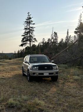 2001 Toyota Sequoia SR5