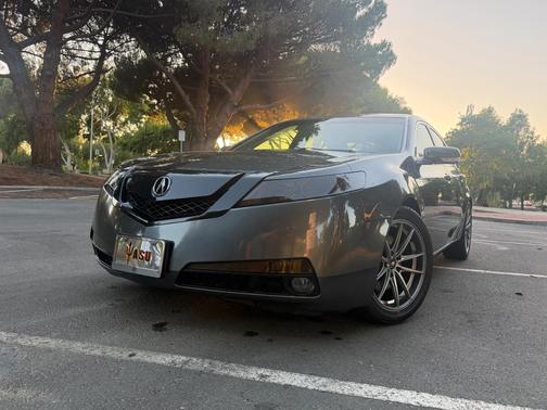 Gray 2009 Acura TL Technology