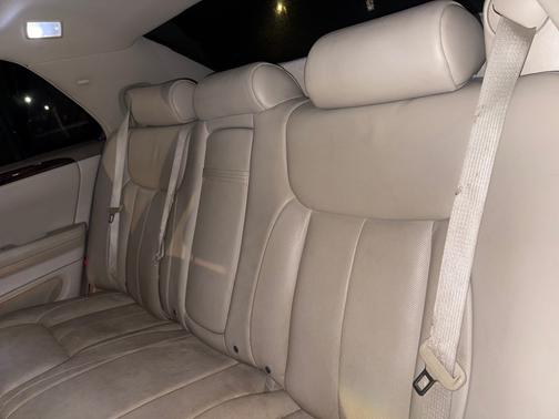 2006 Cadillac DTS Luxury