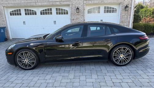 Black 2018 Porsche Panamera Panamera 4