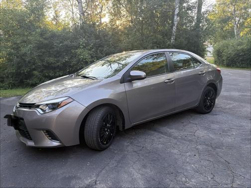 Beige 2015 Toyota Corolla LE