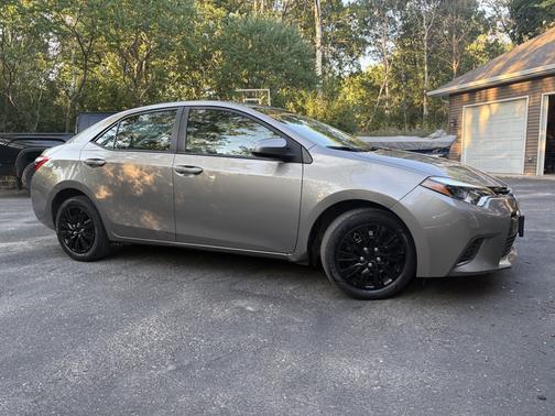 Beige 2015 Toyota Corolla LE