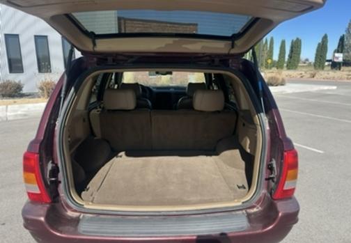 Red 2000 Jeep Grand Cherokee Limited 4WD