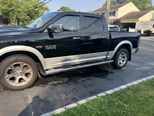2015 RAM 1500 Laramie