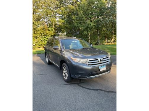 2011 Toyota Highlander SE