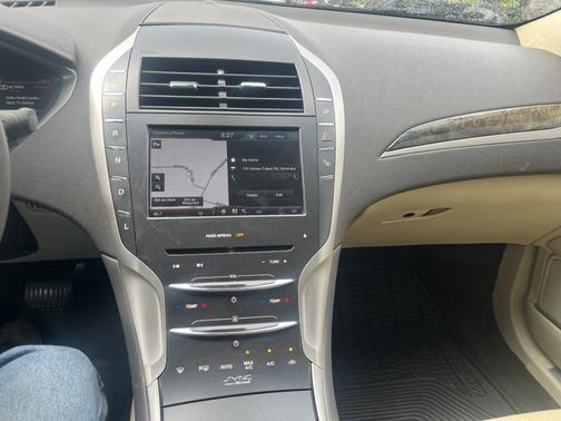 2014 Lincoln MKZ Hybrid Base