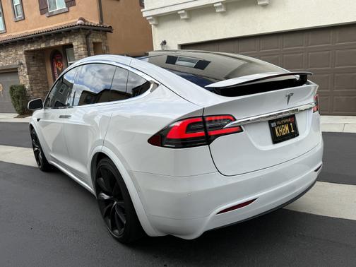 2017 Tesla Model X 75D