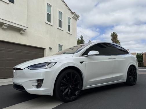 2017 Tesla Model X 75D