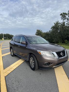 2014 Nissan Pathfinder SV