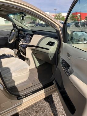Gold 2011 Toyota Sienna LE