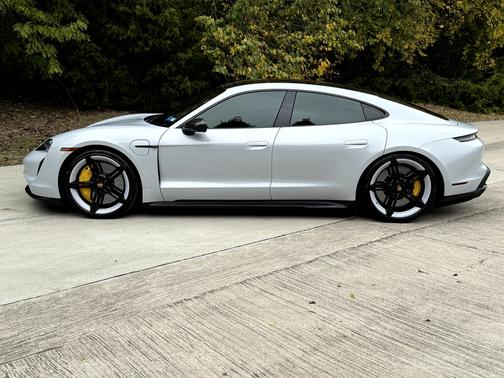 2021 Porsche Taycan Turbo S