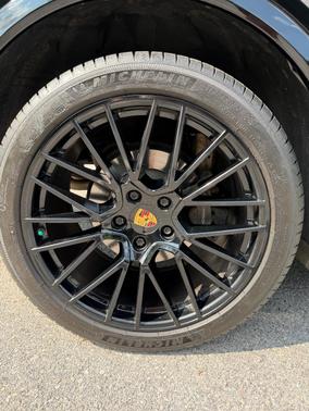 Black 2020 Porsche Cayenne Cayenne