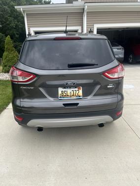 Gray 2015 Ford Escape SE