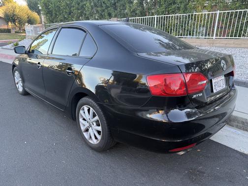 Black 2012 Volkswagen Jetta SE