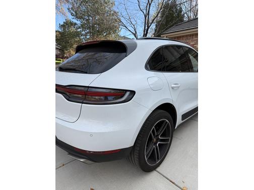2020 Porsche Macan Macan