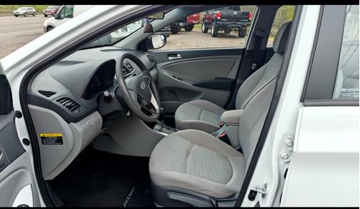 2015 Hyundai Accent GLS