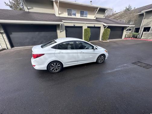 2015 Hyundai Accent GLS