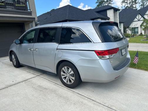 Silver 2015 Honda Odyssey EX-L