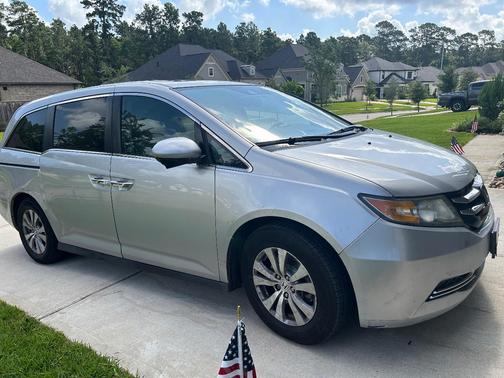 Silver 2015 Honda Odyssey EX-L