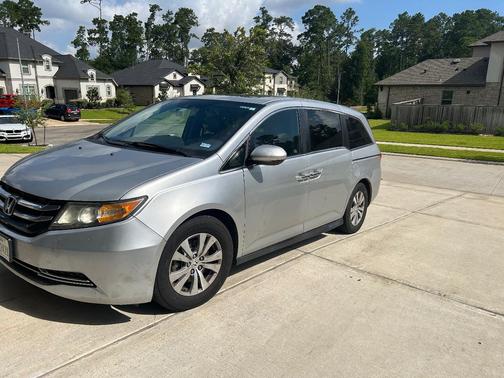 Silver 2015 Honda Odyssey EX-L