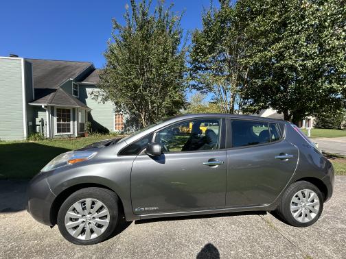 2015 Nissan Leaf S