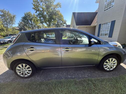 2015 Nissan Leaf S