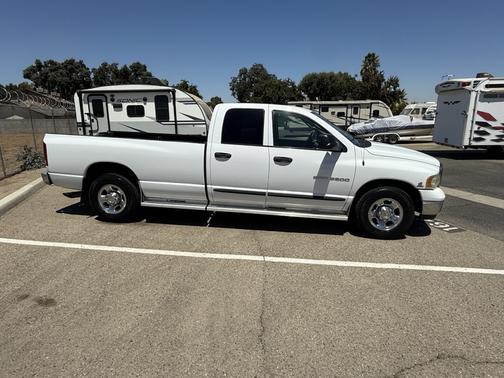 2004 Dodge Ram 2500 Laramie Quad Cab