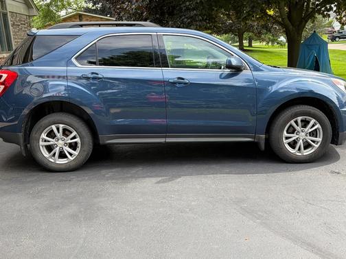 Blue 2016 Chevrolet Equinox LT