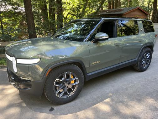 2022 Rivian R1S Launch Edition