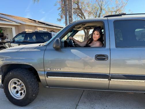 Gray 2001 Chevrolet Tahoe LS
