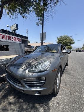 2011 Porsche Cayenne Base