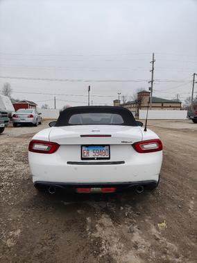 White 2017 FIAT 124 Spider Lusso