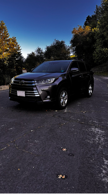 Gray 2017 Toyota Highlander Limited