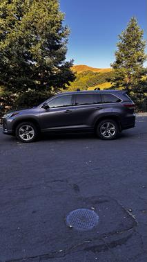 Gray 2017 Toyota Highlander Limited