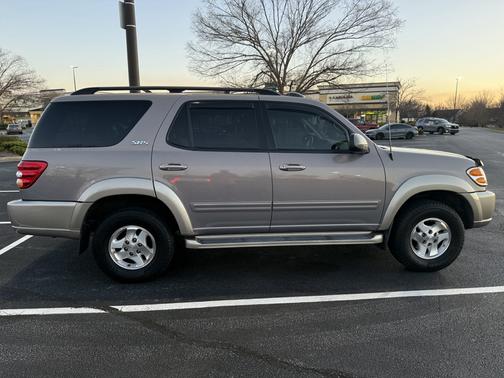 2001 Toyota Sequoia SR5