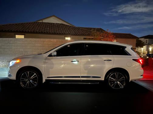 2018 INFINITI QX60 Base