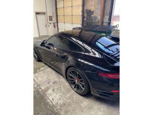 2016 Porsche 911 Turbo S