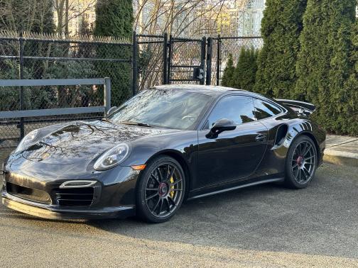 2016 Porsche 911 Turbo S