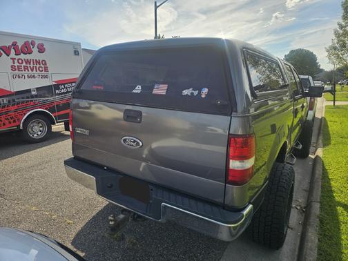 2005 Ford F-150 XLT Crew Cab